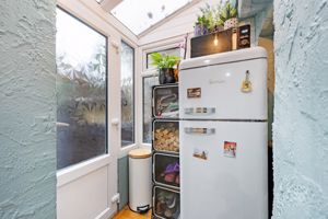 Photo 21- click for photo gallery